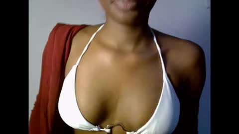 Snapshot of drippingpussy_ chatting on 11, 10, 2025 drippingpussy_ online show from 11, 10, 2025