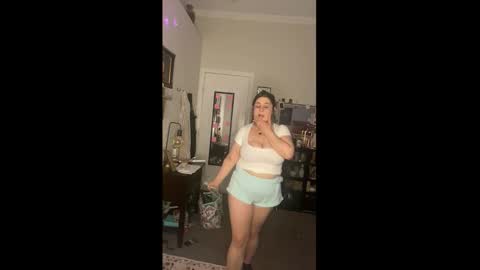 Drippy kitty  online show from 6, 2, 2026