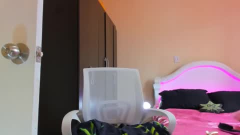 drippyorlove online show from 14, 2, 2025