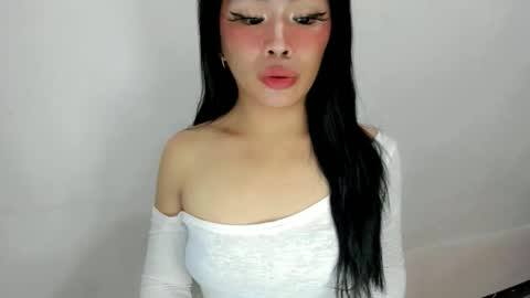 Snapshot of dripqueenxoxo chatting on 17, 10, 2025 miss. Erika online show from 17, 10, 2025