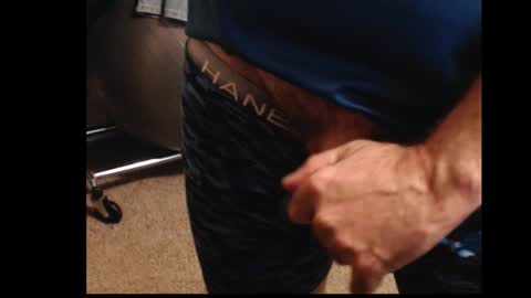 Snapshot of drmbigg chatting on 10, 10, 2025 Hello Hope you enjoy what you see. I love attention in dirty talk and tips thickcock  edging precum dirtyTalk C2C online show from 10, 10, 2025