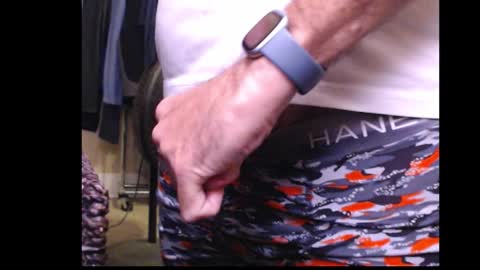 Snapshot of drmbigg chatting on 17, 11, 2025 Hello Hope you enjoy what you see. I love attention in dirty talk and tips thickcock edging precum dirtyTalk C2C online show from 17, 11, 2025