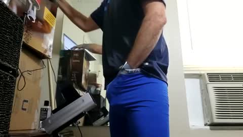 Snapshot of drmbigg chatting on 23, 6, 2026 Hello Hope you enjoy what you see. I love attention in dirty talk and tips thickcock edging precum dirtyTalk C2C online show from 23, 6, 2026