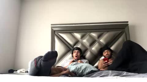 2xTheTrouble online show from 12, 11, 2025