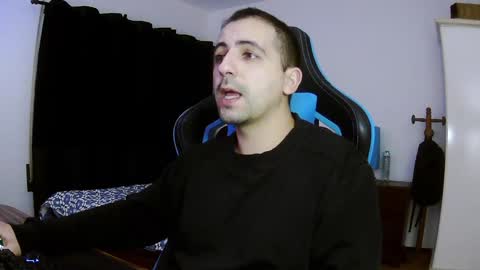 Snapshot of droooooones chatting on 2, 12, 2024 droooooones online show from 2, 12, 2024