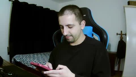 Snapshot of droooooones chatting on 3, 12, 2024 droooooones online show from 3, 12, 2024