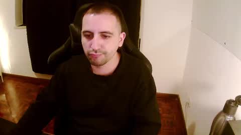 Snapshot of droooooones chatting on 11, 2, 2025 droooooones online show from 11, 2, 2025