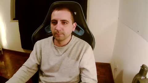 Snapshot of droooooones chatting on 22, 2, 2025 droooooones online show from 22, 2, 2025