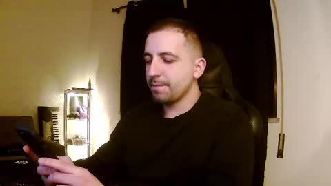 Snapshot of droooooones chatting on 4, 3, 2025 droooooones online show from 4, 3, 2025