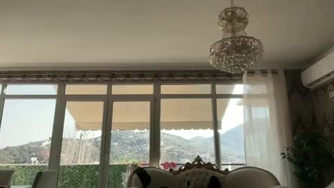 Snapshot of drresa chatting on 21, 2, 2025 Dr. Resa online show from 21, 2, 2025