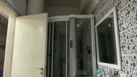 Snapshot of drresa chatting on 26, 2, 2025 Dr. Resa online show from 26, 2, 2025