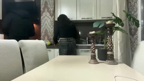 Snapshot of drresa chatting on 26, 2, 2025 Dr. Resa online show from 26, 2, 2025