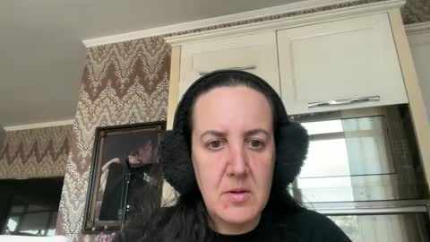 Snapshot of drresa chatting on 10, 3, 2025 Dr. Resa online show from 10, 3, 2025