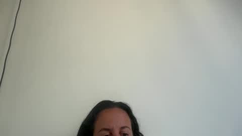 Snapshot of drresa chatting on 10, 9, 2025 Dr. Resa online show from 10, 9, 2025