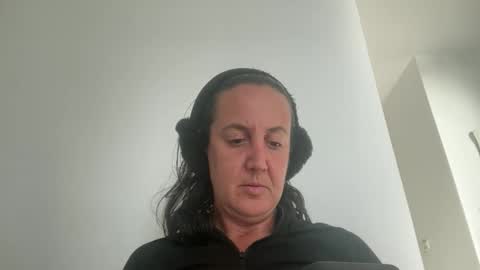 Snapshot of drresa chatting on 12, 10, 2025 Dr. Resa online show from 12, 10, 2025