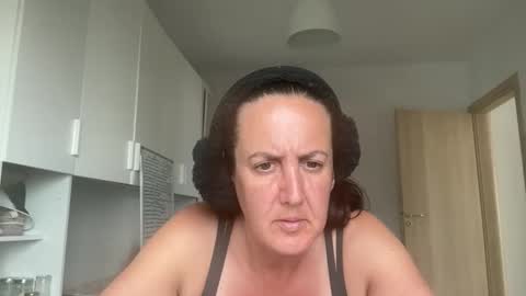 Snapshot of drresa chatting on 3, 6, 2026 Dr. Resa online show from 3, 6, 2026