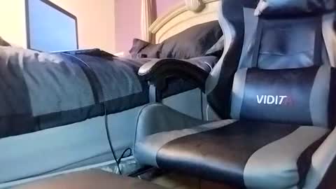 Snapshot of dtrain6969420 chatting on 28, 10, 2025 dtrain6969420 online show from 28, 10, 2025