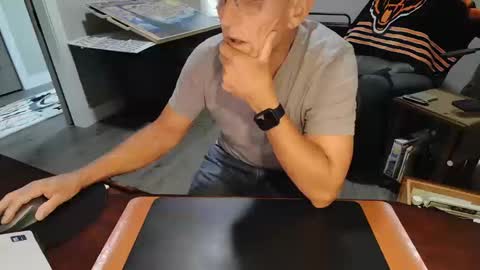 Snapshot of dubl55nikl chatting on 12, 10, 2025 DublNikl online show from 12, 10, 2025