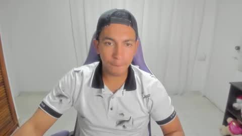 Snapshot of duilber chatting on 1, 11, 2025 Duilber online show from 1, 11, 2025