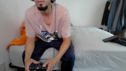 Snapshot of duke_thick chatting on 9, 11, 2025 duke_thick online show from 9, 11, 2025