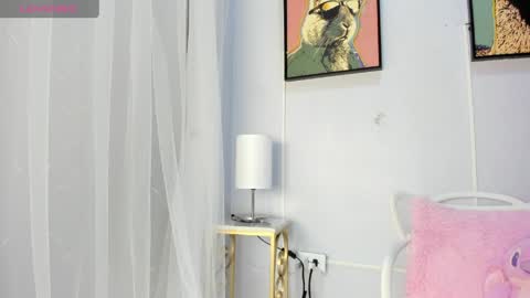 dulce__fiore07 online show from 6, 6, 2026
