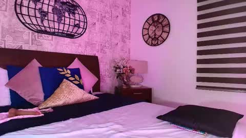 DULCE  online show from 2, 12, 2025