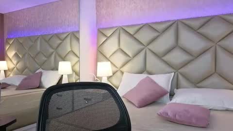 Snapshot of dulce_hiil_ chatting on 13, 9, 2025 Monday 5-2 am From Tuesday to Friday5-1 am Colombia time online show from 13, 9, 2025