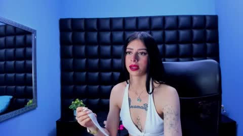 dulce_miiaa online show from 11, 3, 2026