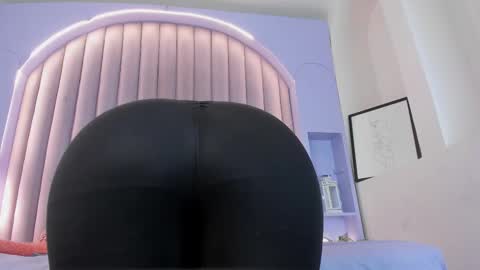 DULCE AURORA online show from 29, 11, 2025