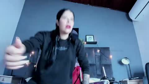 Snapshot of dulceaurora_ chatting on 10, 7, 2026 DULCE AURORA online show from 10, 7, 2026