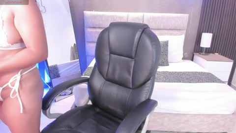 Snapshot of dulcecooper1 chatting on 4, 6, 2026 Dulce online show from 4, 6, 2026