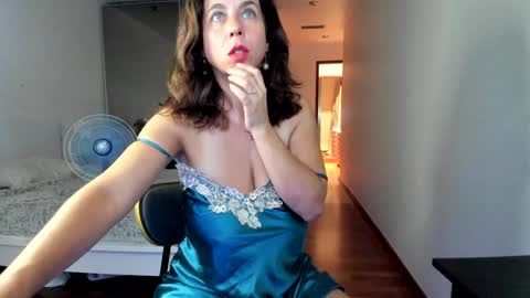 Snapshot of dulceys chatting on 14, 9, 2025 dulceyjohn online show from 14, 9, 2025