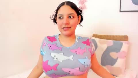 Snapshot of dullce77 chatting on 15, 9, 2025 Dulce online show from 15, 9, 2025