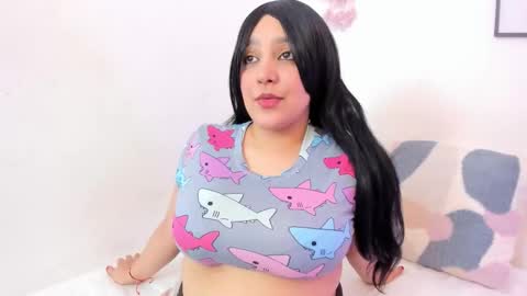 Snapshot of dullce77 chatting on 9, 10, 2025 Dulce online show from 9, 10, 2025