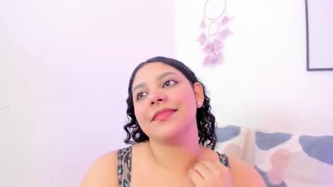 Snapshot of dullce77 chatting on 26, 10, 2025 Dulce online show from 26, 10, 2025