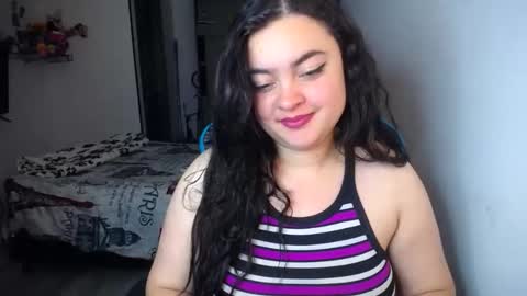 Snapshot of dumont_model chatting on 19, 9, 2025 Nicole online show from 19, 9, 2025