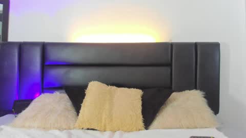 Thomas and Noah online show from 10, 5, 2026