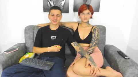 Snapshot of dust_couple chatting on 27, 5, 2026 Nicolle y Julian online show from 27, 5, 2026