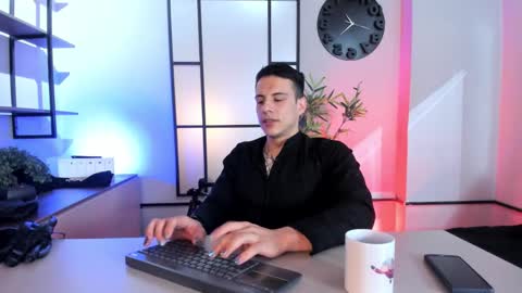 Dustin Sonne online show from 25, 3, 2026