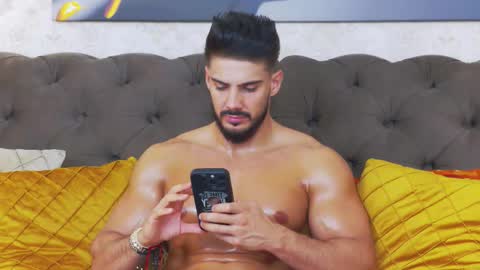 Snapshot of dustinkeent chatting on 4, 11, 2025 Dustin online show from 4, 11, 2025