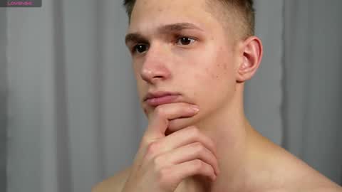 Snapshot of dustyn_fox chatting on 25, 12, 2024 Dustyn online show from 25, 12, 2024