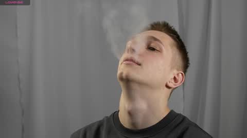 Snapshot of dustyn_fox chatting on 26, 12, 2024 Dustyn online show from 26, 12, 2024