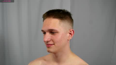 Snapshot of dustyn_fox chatting on 15, 1, 2025 Dustyn online show from 15, 1, 2025