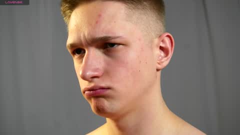 Snapshot of dustyn_fox chatting on 18, 1, 2025 Dustyn online show from 18, 1, 2025