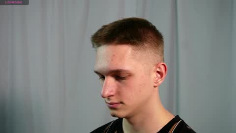 Snapshot of dustyn_fox chatting on 21, 1, 2025 Dustyn online show from 21, 1, 2025