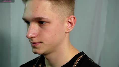 Snapshot of dustyn_fox chatting on 22, 1, 2025 Dustyn online show from 22, 1, 2025