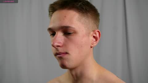 Snapshot of dustyn_fox chatting on 24, 1, 2025 Dustyn online show from 24, 1, 2025