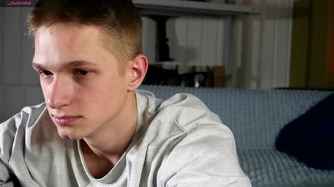 Snapshot of dustyn_fox chatting on 5, 2, 2025 Dustyn online show from 5, 2, 2025