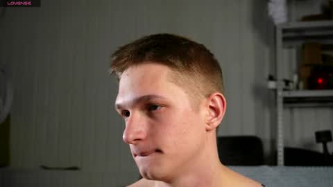 Snapshot of dustyn_fox chatting on 8, 2, 2025 Dustyn online show from 8, 2, 2025