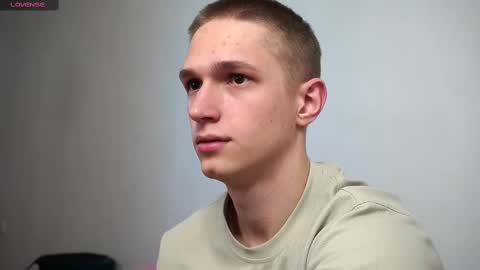 Snapshot of dustyn_fox chatting on 26, 2, 2025 Dustyn online show from 26, 2, 2025